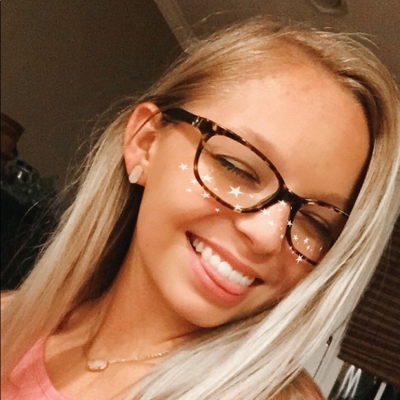 Meet your Posher, Madde - Picture 1 of 1